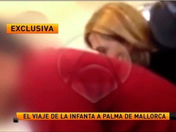 La Infanta, en el interior del avión