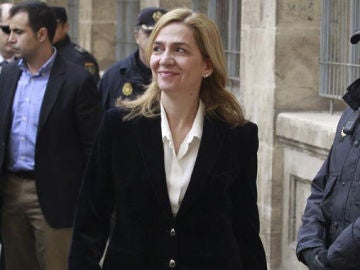 La infanta Cristina llega al juzgado de Palma tras ser imputada