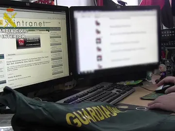 Investigación de la policía en Internet Investigación de la policía en Internet