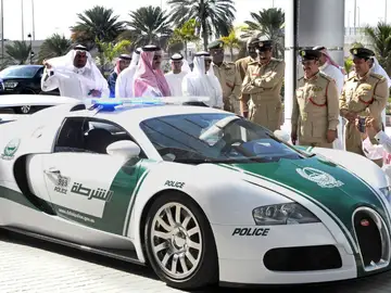 Bugatti Veyron, el nuevo coche de la Policía de Dubái Bugatti Veyron, el nuevo coche de la Policía de Dubái