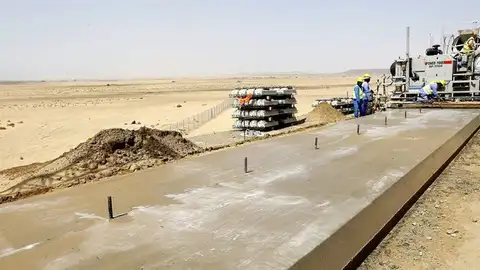 Vista de las obras del proyecto del tren de alta velocidadVista de las obras del proyecto del tren de alta velocidad Vista de las obras del proyecto del tren de alta velocidadVista de las obras del proyecto del tren de alta velocidad