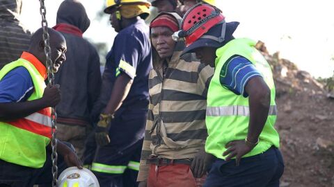 Uno de los mineros rescatados
