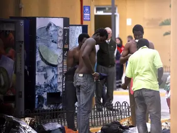 Inmigrantes en el CETI Inmigrantes en el CETI