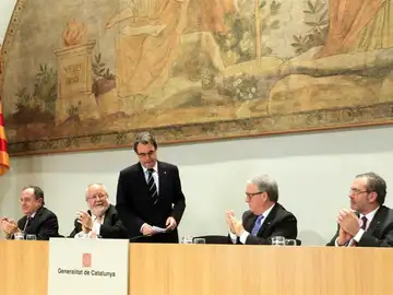 Artur Mas, tras finalizar su intervención en el acto de presentación de la Hacienda catalana Artur Mas, tras finalizar su intervención en el acto de presentación de la Hacienda catalana
