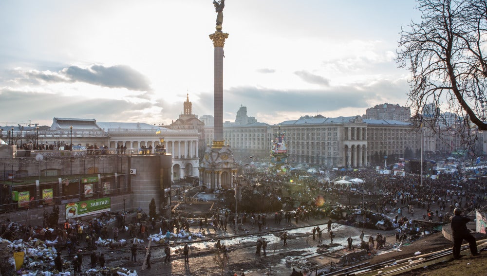 Amanece en la Plaza de la Independencia de Kiev