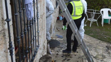 Seis muertos y cinco heridos al arder una casa rural en Tordómar, en Burgos