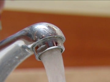 Los precios del agua varían en España