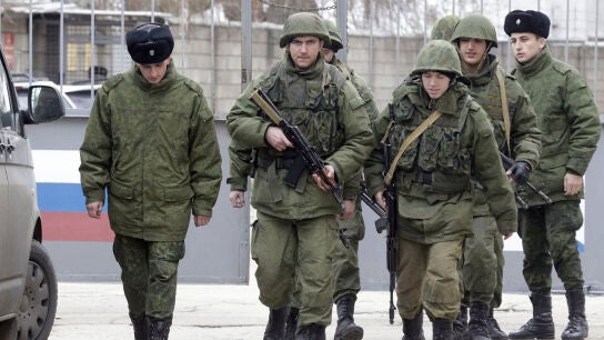 Soldados rusos en Crimea