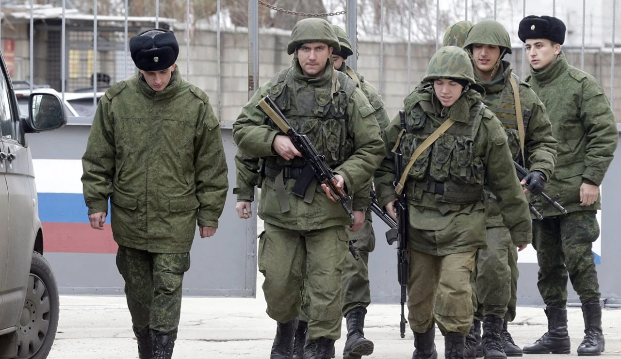 Soldados rusos en Crimea