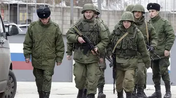 Soldados rusos en Crimea Soldados rusos en Crimea