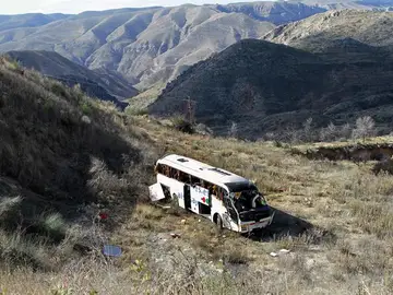 El autobús se dirigía al instituto de Buñol El autobús se dirigía al instituto de Buñol