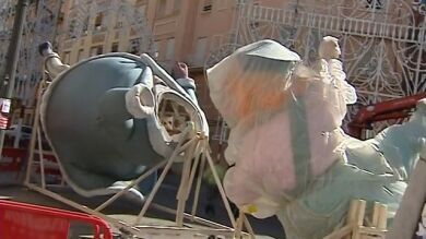 Las calles de Valencia empiezan a transformarse para las Fallas
