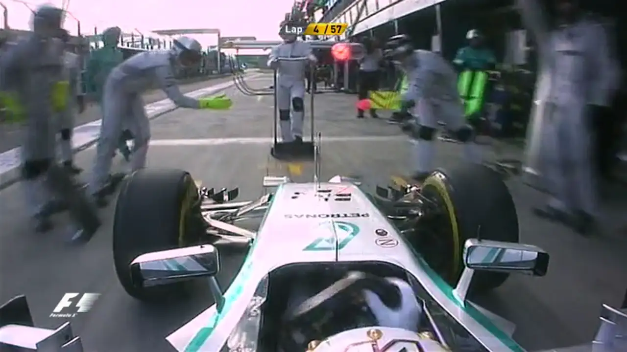 Hamilton abandona en el GP de Australia