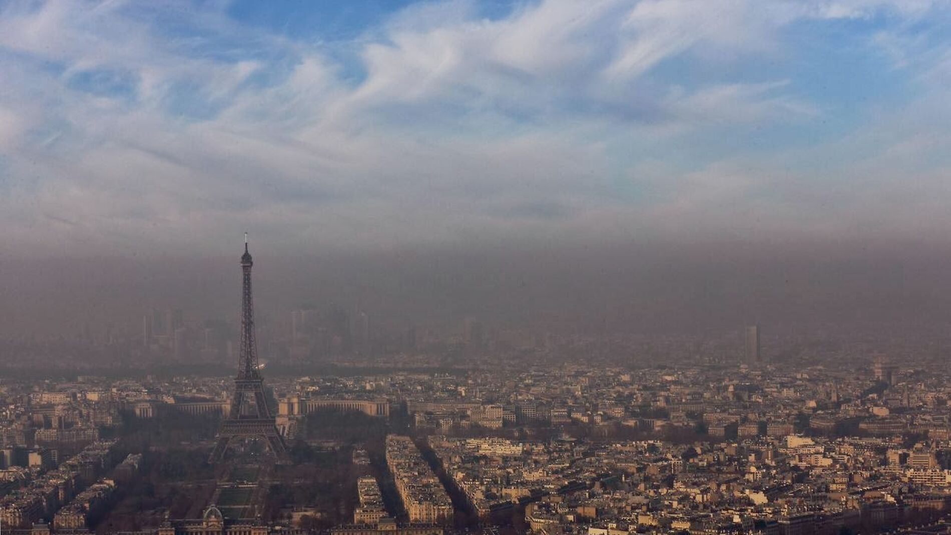 Par&iacute;s, envuelta en una nube de poluci&oacute;n