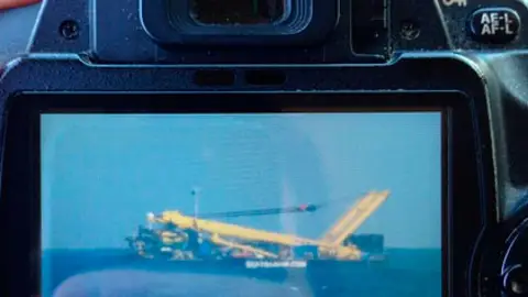 Imagen del remolcador en el mar Imagen del remolcador en el mar