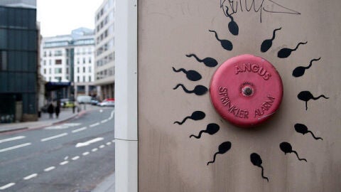 "Alarma esperma" de Banksy