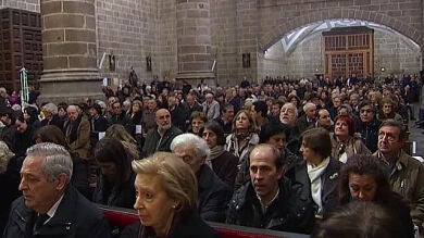 Cebreros despide a Adolfo Suárez, su vecino más universal