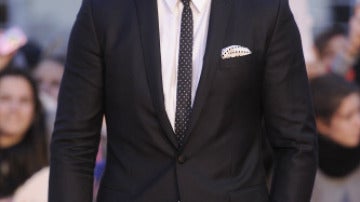 Miguel Ángel Silvestre, impresionante de traje