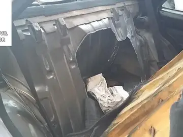 Doble fondo en un vehículo Doble fondo en un vehículo