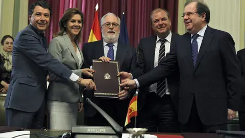 Miguel Arias Cañete con varios presidentes autonómicos Miguel Arias Cañete con varios presidentes autonómicos