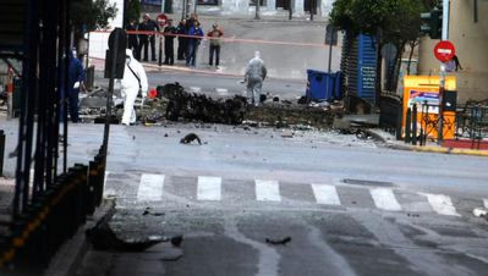 Estalla un coche bomba en Atenas