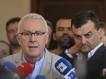 Cayo Lara, ante la prensa Cayo Lara, ante la prensa