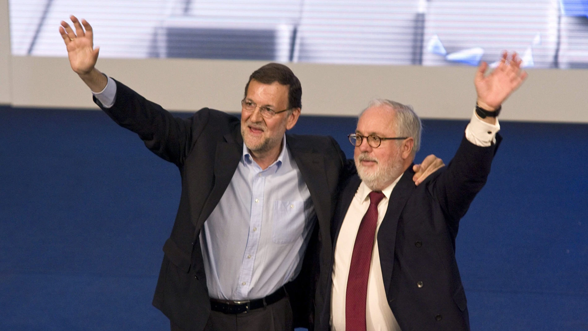 Rajoy apoya a Cañete