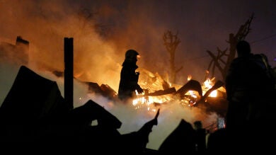Al menos 12 personas han muerto carbonizadas en el incendio de Valparaiso