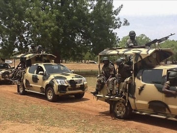 Soldados nigerianos en Yola, Nigeria.