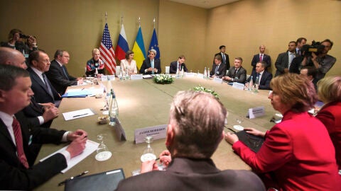 Asistentes a la reuni&oacute;n en Ginebra