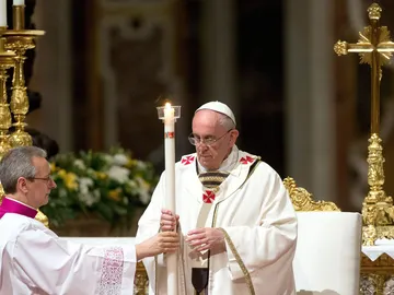 El papa Francisco durante la Vigilia Pascual El papa Francisco durante la Vigilia Pascual