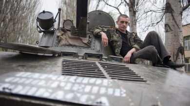 Kiev anuncia la suspensión de la actividad antiterrorista en la rebelde Donetsk