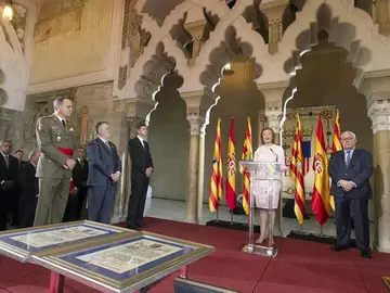 La presidenta de Aragón durante su discurso institucional La presidenta de Aragón durante su discurso institucional