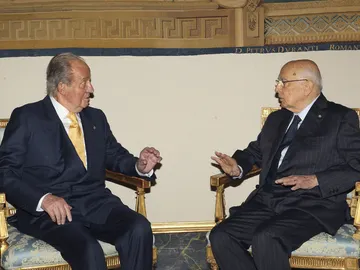 Don Juan Carlos, con el presidente Napolitano Don Juan Carlos, con el presidente Napolitano
