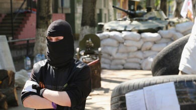 Kiev denuncia numerosos ataques rebeldes tras la firma de un memorándum de paz
