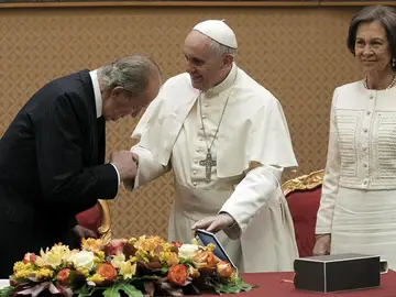 El Papa y los Reyes ríen El Papa y los Reyes ríen
