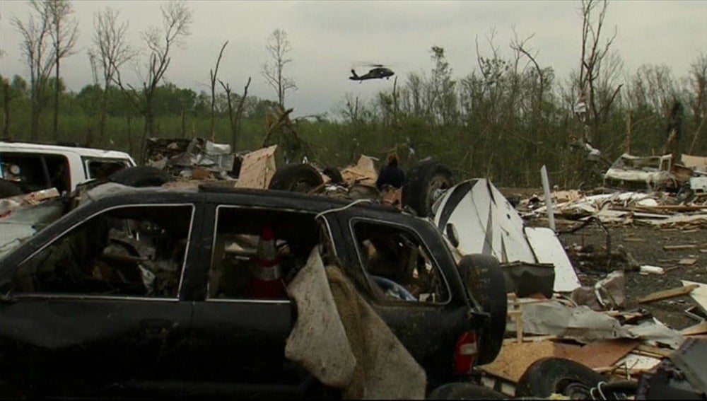 Efectos de la ola de tornados en EEUU