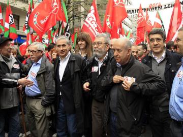 Ignacio Fernández Toxo y Cándido Méndez, en la marcha por el Día del Trabajo de 2014