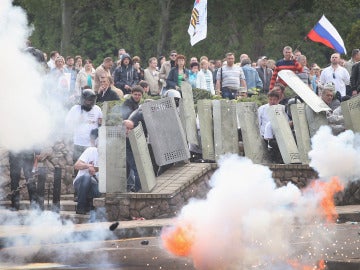 Ucrania inicia una operación militar para recuperar Slaviansk