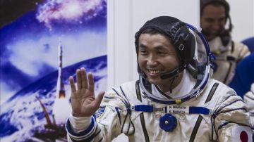 El astronauta, en la Estación Espacial