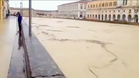 Inundaciones en Senigallia, Italia Inundaciones en Senigallia, Italia