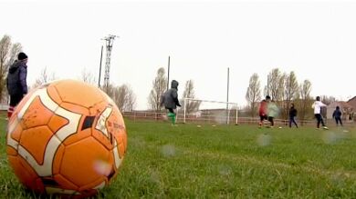 Detenida por sacar un revólver en un partido de fútbol infantil: 