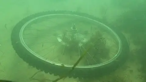 Una rueda en el fondo marino de Europa Una rueda en el fondo marino de Europa