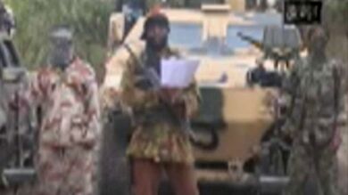 El líder de 'Boko Haram' amenaza con vender a las niñas secuestradas en Nigeria
