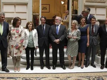 Foto de familia del PP en apoyo a Cañete Foto de familia del PP en apoyo a Cañete