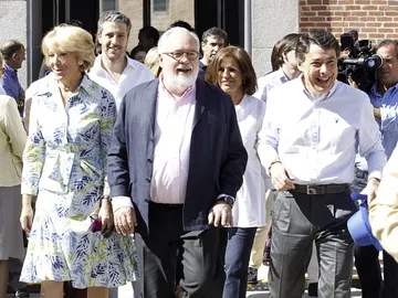 Esperanza Aguirre, Arias Cañete, Ana Botella e Ignacio González a su llegada a un mitin del partido Esperanza Aguirre, Arias Cañete, Ana Botella e Ignacio González a su llegada a un mitin del partido