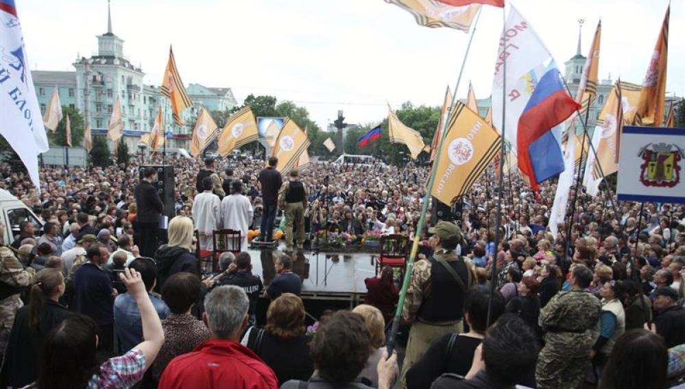 Lugansk celebra su independencia de Ucrania