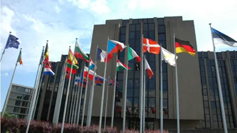 Tribunal de Justicia de la Unión Europea Tribunal de Justicia de la Unión Europea