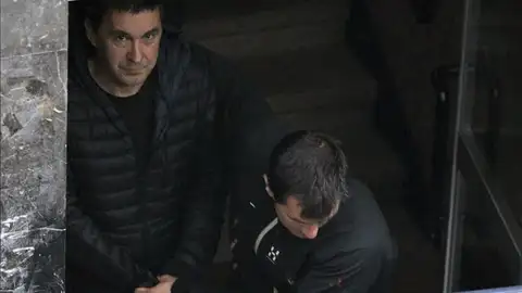Arnaldo Otegi sale de la cárcel de Logroño para visitar a su madre, gravemente enferma. Arnaldo Otegi sale de la cárcel de Logroño para visitar a su madre, gravemente enferma.