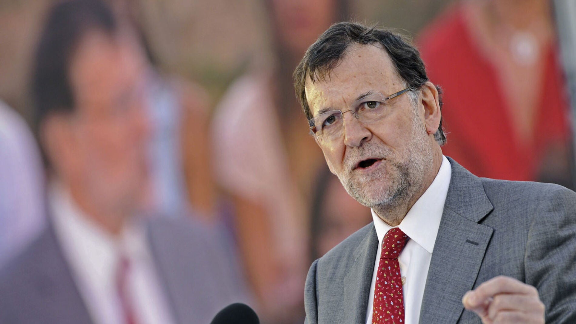 Mariano Rajoy, en un mit&iacute;n en Sevilla